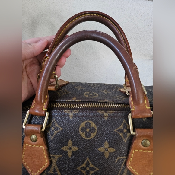 Louis Vuitton Monogram Speedy 30 - Picture 8 of 12